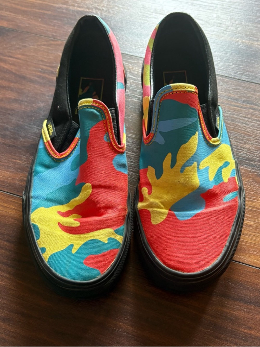 Vans Sneakers Women's 8 (Men's 6.5) Slip On Neon Camouflage Skater Comfort